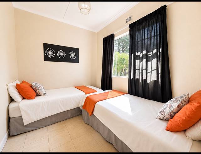 200M² LODGE FOR SALE IN GLENMORE